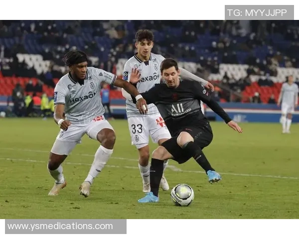 巴黎圣日耳曼将在下一场比赛中迎战里尔，法甲冠军之争愈发激烈