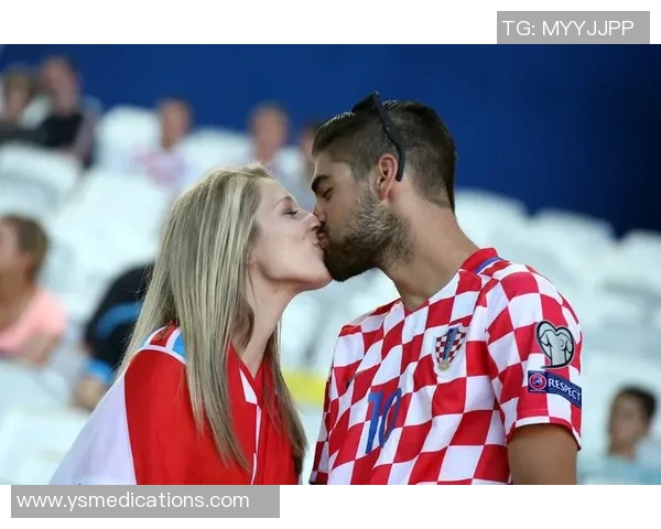 欧洲杯比赛期间，球迷热情高涨